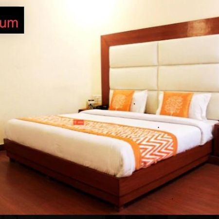 Hotel Dreamland Bahadrabad Exterior foto