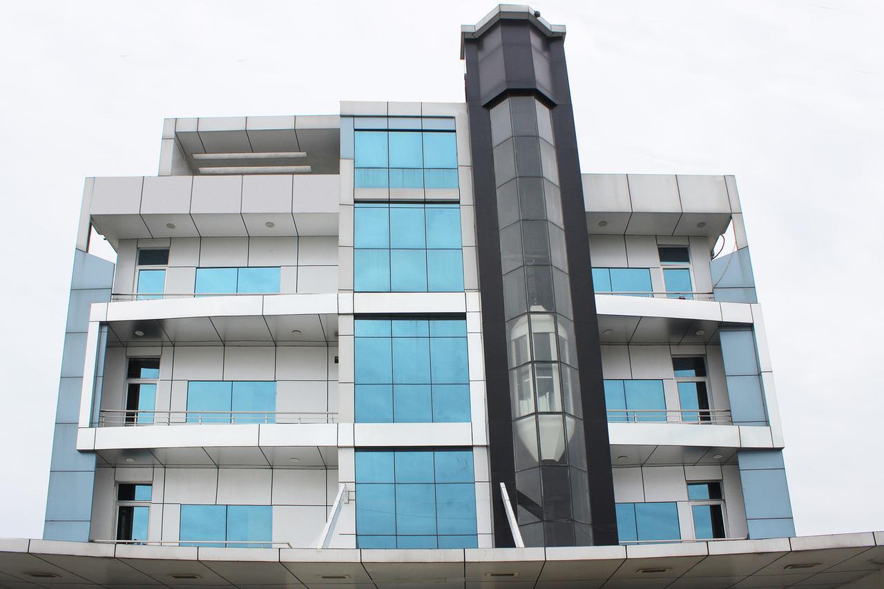 Hotel Dreamland Bahadrabad Exterior foto